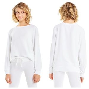 ✨Wildfox✨ White Baggy Beaxh Jumper